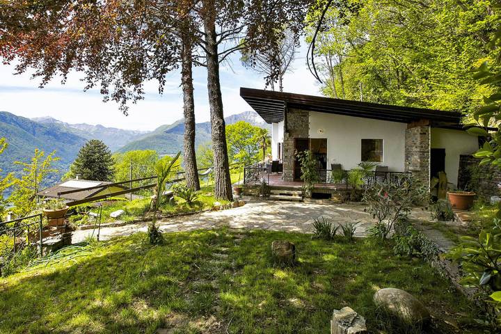 Ferienhaus für 4 Personen, mit Whirlpool und Sauna sowie Garten und Terrasse am Lago Maggiore - 2