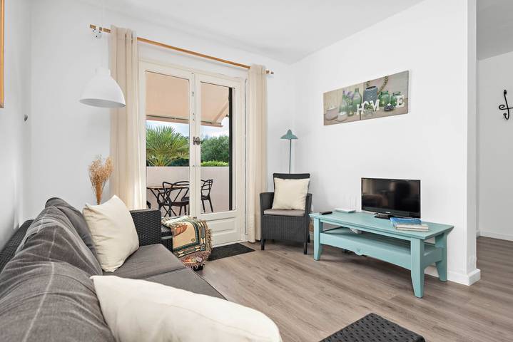 Entire apartment, Apartamento Udane in Cala Blanes, Ciutadella