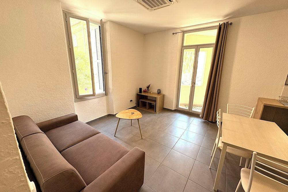 Appartamento intero, Apartment T2 Corte center in Corte Francia, Parco naturale regionale della Corsica