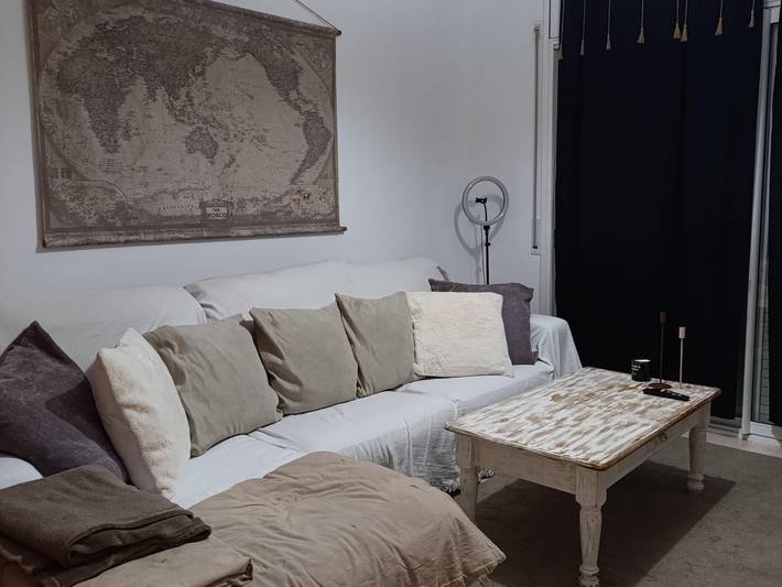 Gîte pour 4 personnes, avec terrasse ainsi que piscine et jardin, animaux acceptés à Cubelles - 4