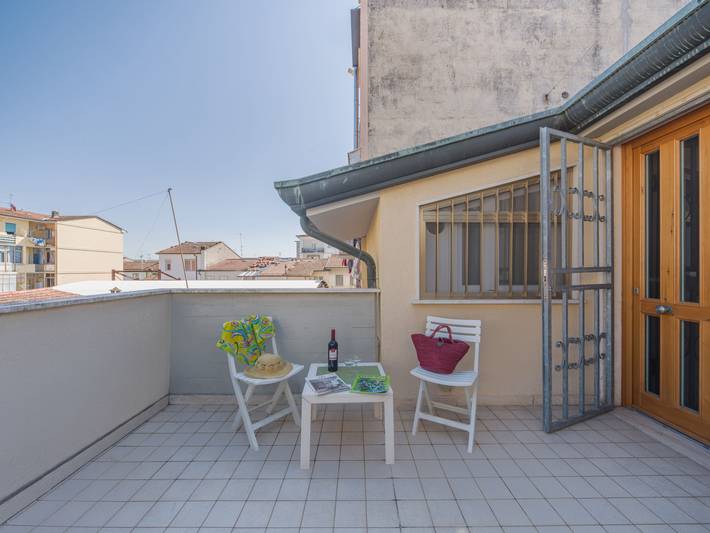 Gîte pour 2 personnes, avec terrasse à Viareggio - 4