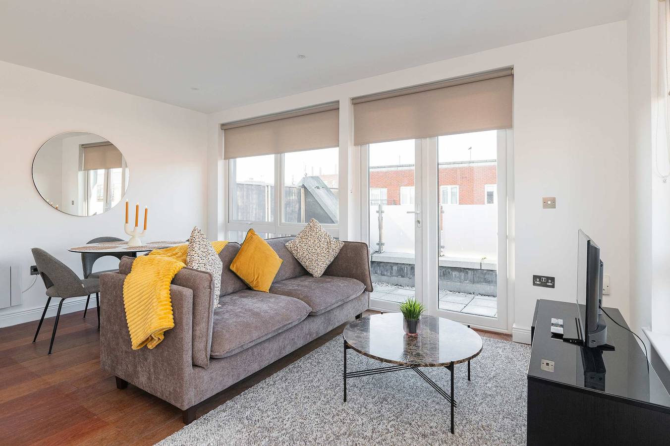 Ganze Wohnung, Ferienwohnung für 4 Personen mit Balkon/Terrasse in Dublin, County Dublin