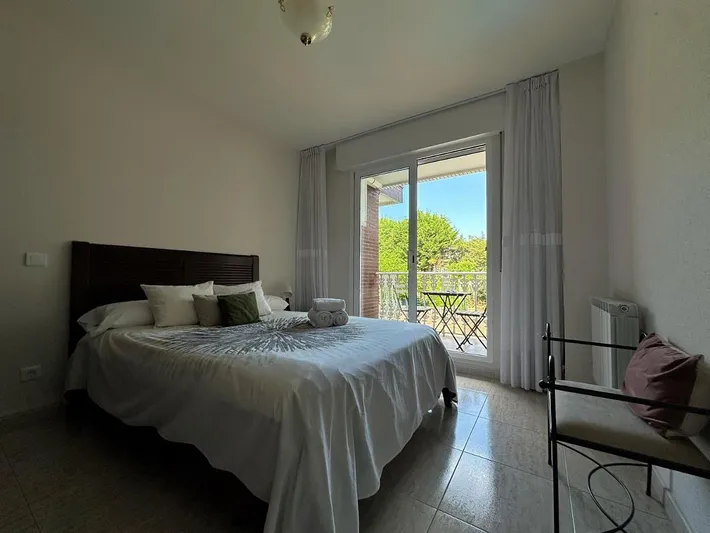 Apartamento de vacaciones para 3 personas, con piscina y terraza, Se admiten mascotas - 1