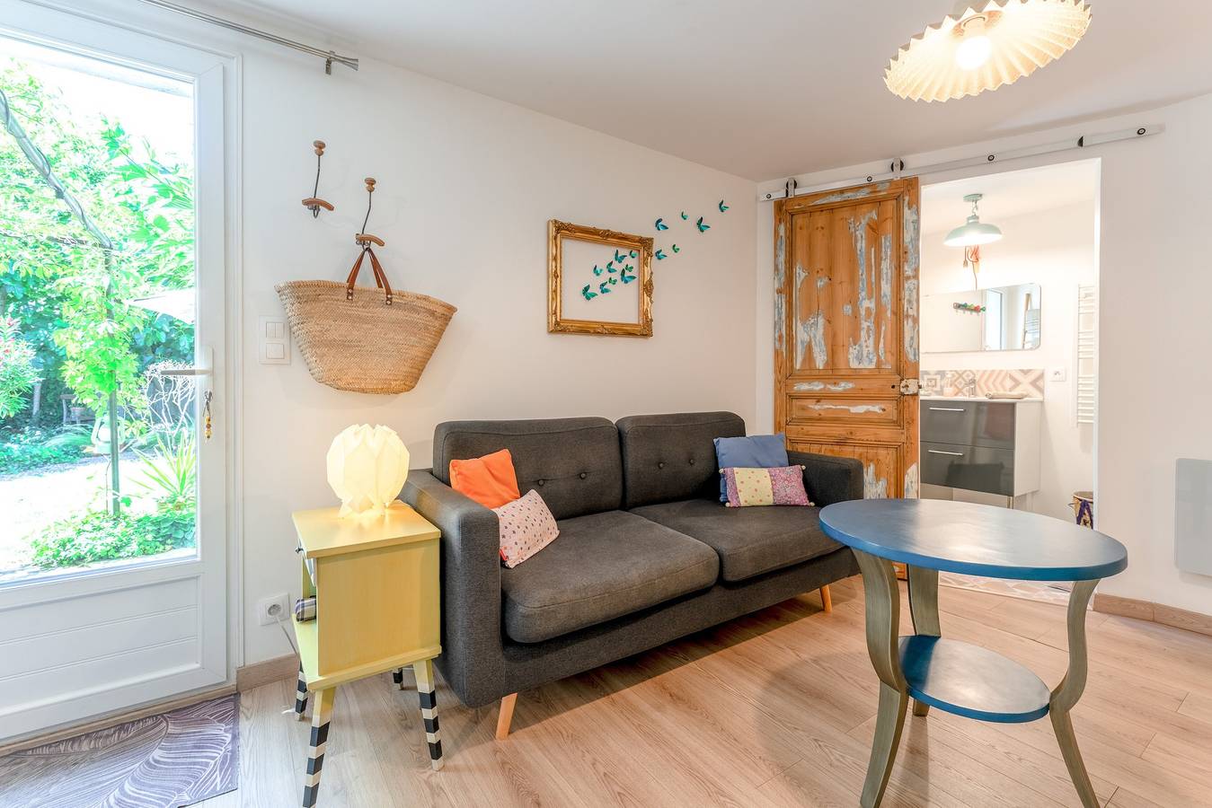 Holiday Home 'Jardin' with Shared Pool, Private Terrace and Wi-Fi in L'Isle-sur-la-Sorgue, Vaucluse