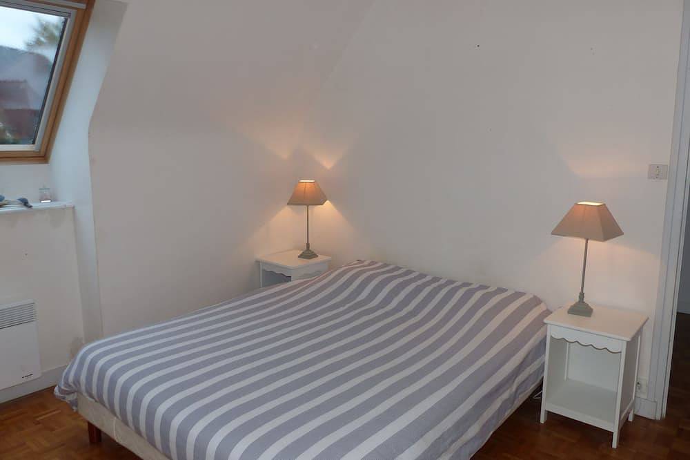 Family home for up to 10 people Brignogan-Plages 300 m from the beach in Brignogan-Plages, Brest region