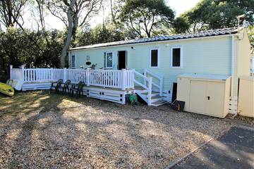 Bungalow for 4 People in Christchurch, Dorset, Photo 4