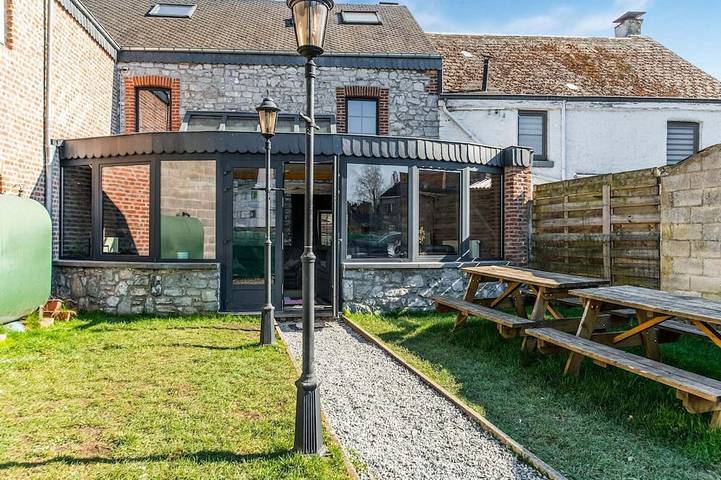 Casa de vacaciones para 15 personas, con jardín y sauna, Se admiten mascotas en Rochefort (Región Valona)