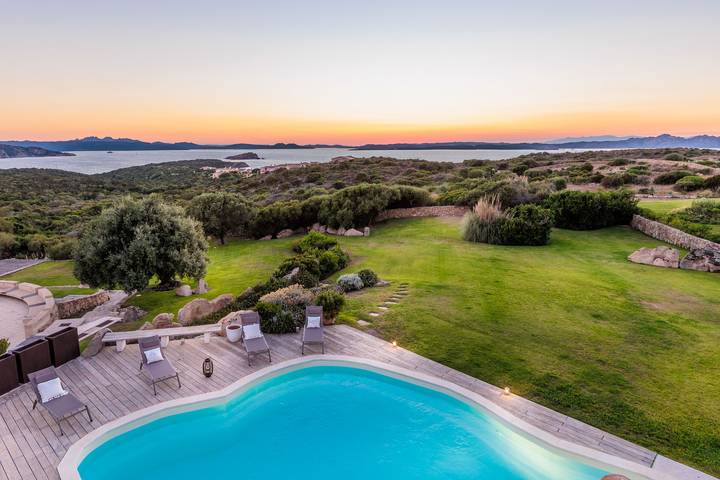 Villa pour 8 personnes, avec terrasse et jardin dans Costa Smeralda - 4