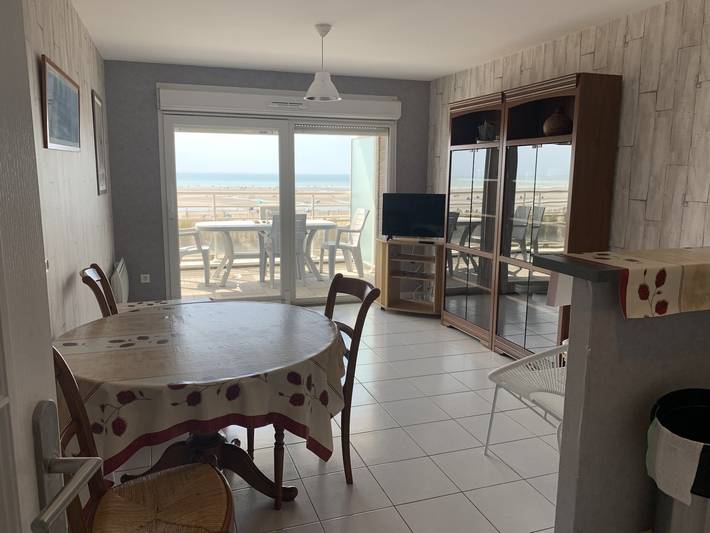 Ganze Wohnung, Neu renovierte 2-Zimmer-Wohnung mit Parkplatz in Fort-Mahon-Plage in Fort-Mahon-Plage, Abbeville und Umgebung