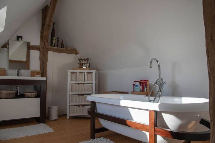 Gîte pour 2 personnes, avec vue et jardin dans Loireauxence - 3