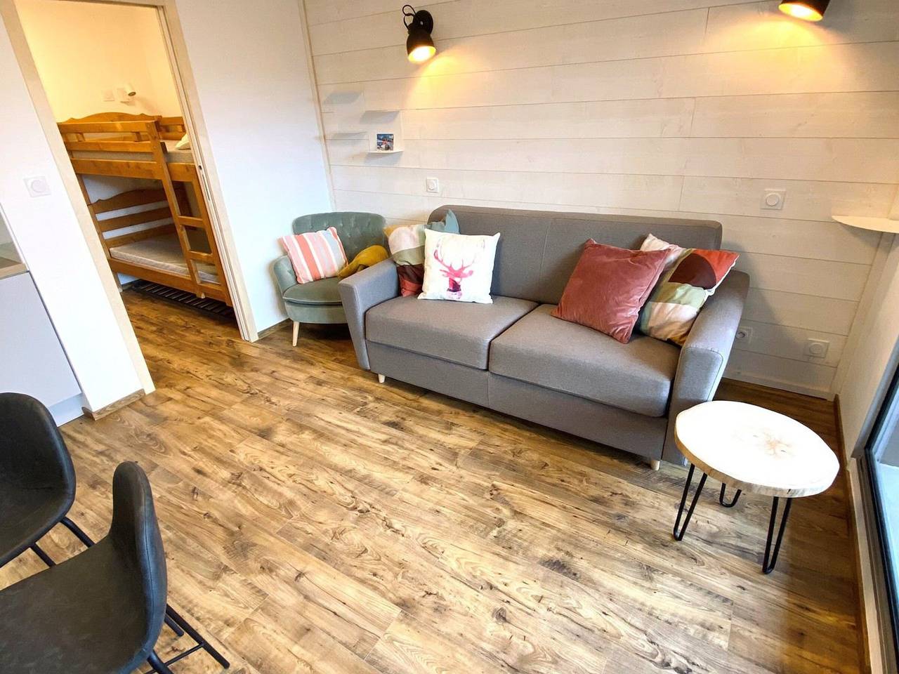 Ganzes Studio, Charmantes Studio für 4 Personen, renoviert & nah an den Pisten, kostenloses Wlan. in Mont-de-Lans, Les Deux Alpes