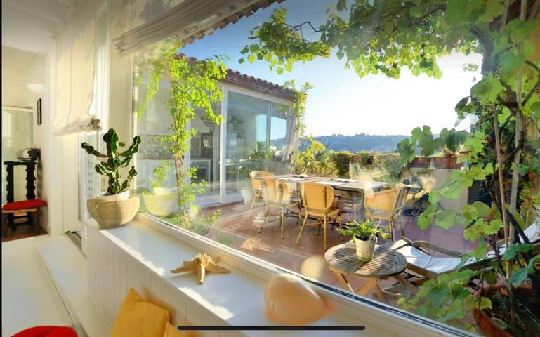 Loft per 5 persone, con balcone e panorama a Napoli