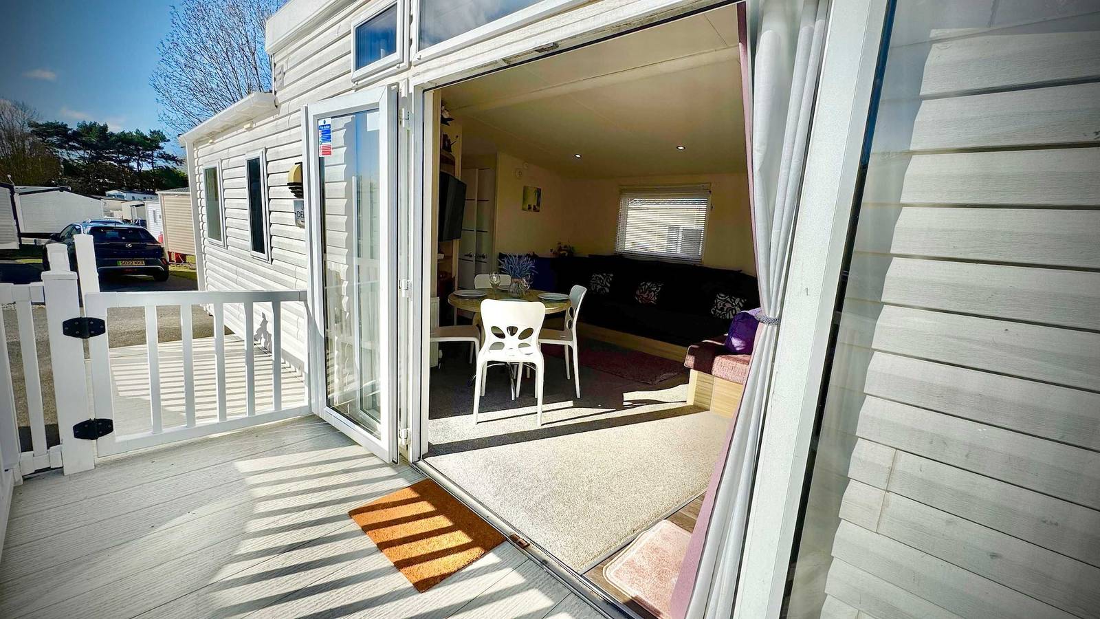 Entire apartment, Marton Mere - 3 Bedroom Caravan- by Holiday Homes in Blackpool Pleasure Beach, North West England