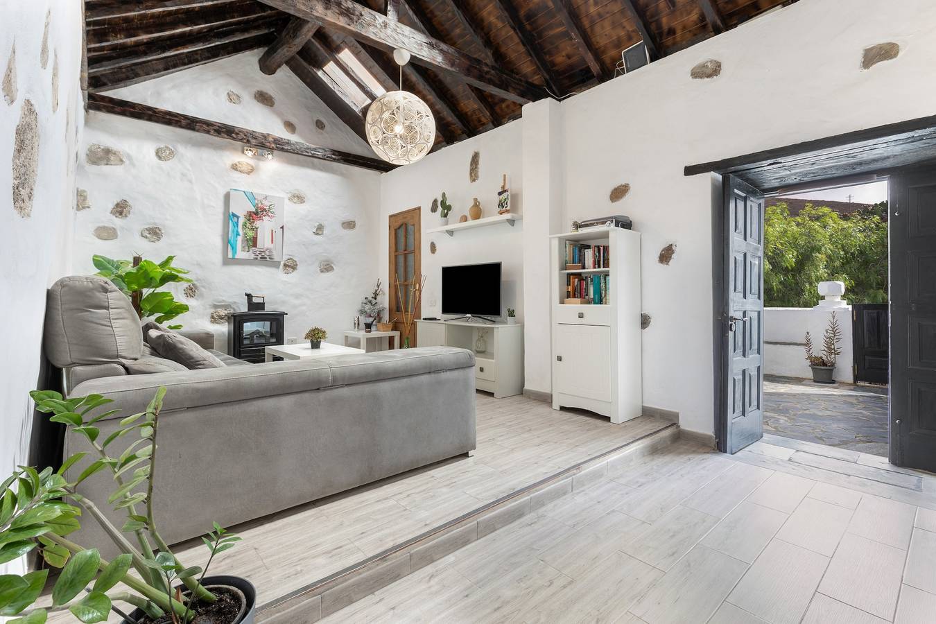 Casa de vacaciones 'Casa Doña Carmen' con vistas a la montaña, terraza privada y Wi-Fi in Betancuria, Fuerteventura