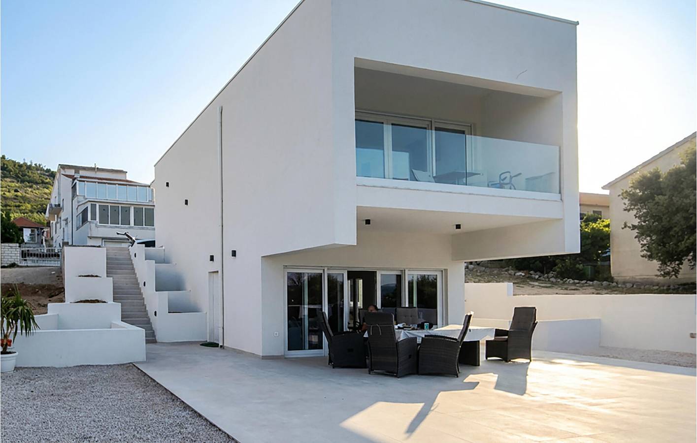 Charmante 2-Zimmer-Wohnung mit Meerblick, Terrasse und moderner Ausstattung in Raslina, Šibenik-Knin