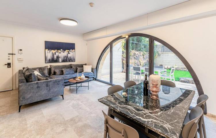 Ferienwohnung für 7 Personen, mit Terrasse und Garten in Jerusalem