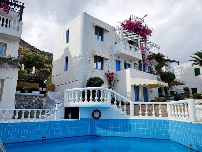 Vakantieappartement voor 6 personen, with Uitzicht op zee and Balkon/Terras as well as Tuin and Uitzicht in Koutouloufari