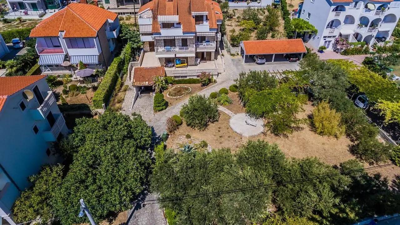 Ganze Ferienwohnung, Ferienwohnung für 2 Personen (26 m²) in Dugi Rat in Dugi Rat, Omis-Riviera