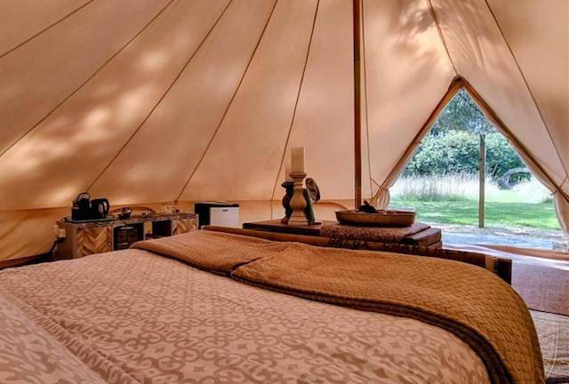 Gîte pour 2 personnes, avec terrasse ainsi que jardin et vue à Saint-Sulpice-d'Excideuil - 3