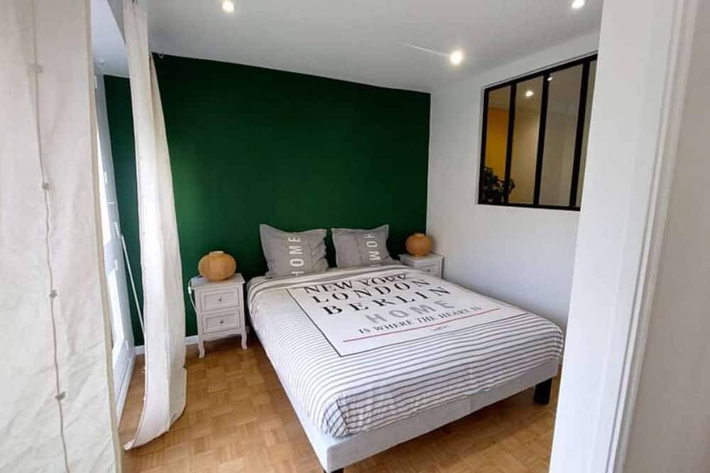 Apartamento entero, Gran F2 de 66m2 a 20 minutos de París y Orly. in Thiais, Valle del Marne