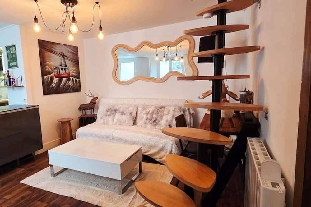 Entire apartment, La cachette de l'Alpiniste in Fontainebleau, Seine-et-Marne