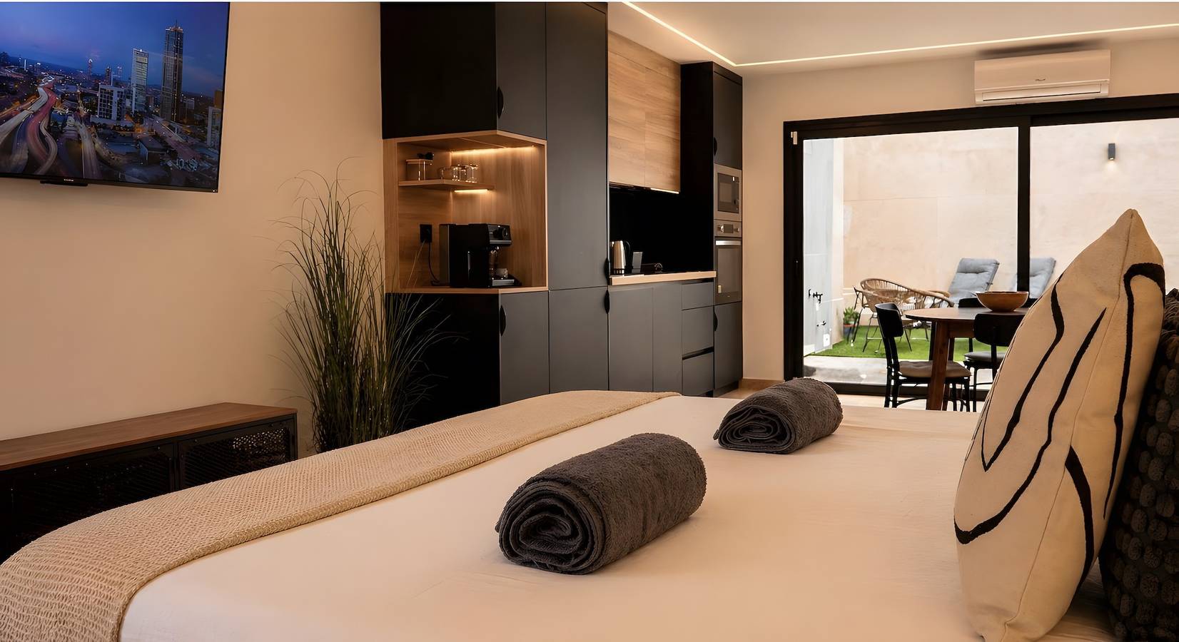 Ganze Wohnung, Apartment 'Odi Suite Room' mit privater Terrasse und Wlan in Maspalomas, San Bartolomé de Tirajana