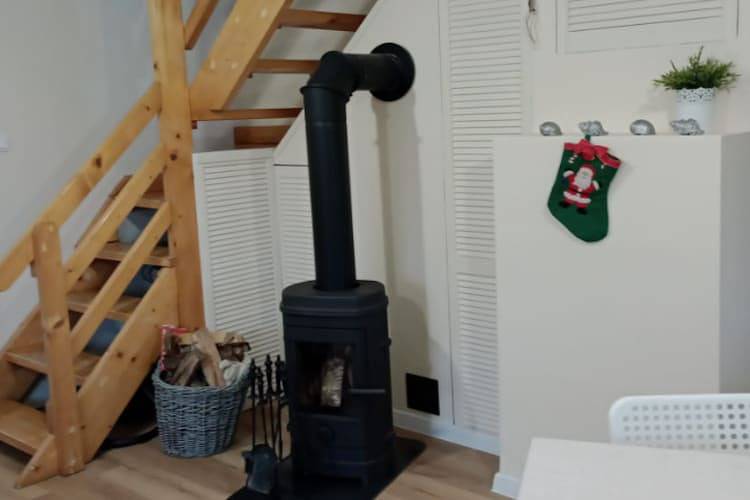 Ganzjähriges Ferienhaus mit Kamin, 3 Schlafzimmer in Kopalino, powiat wejherowski