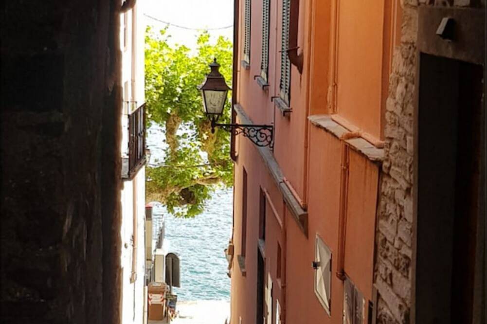 Hel lejlighed, Romantic village house on Lake Como (I Scalitt) in Carate Urio, Comosøen