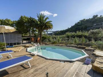 Ferienhaus für 4 Personen, mit Garten, mit Haustier in Cipressa