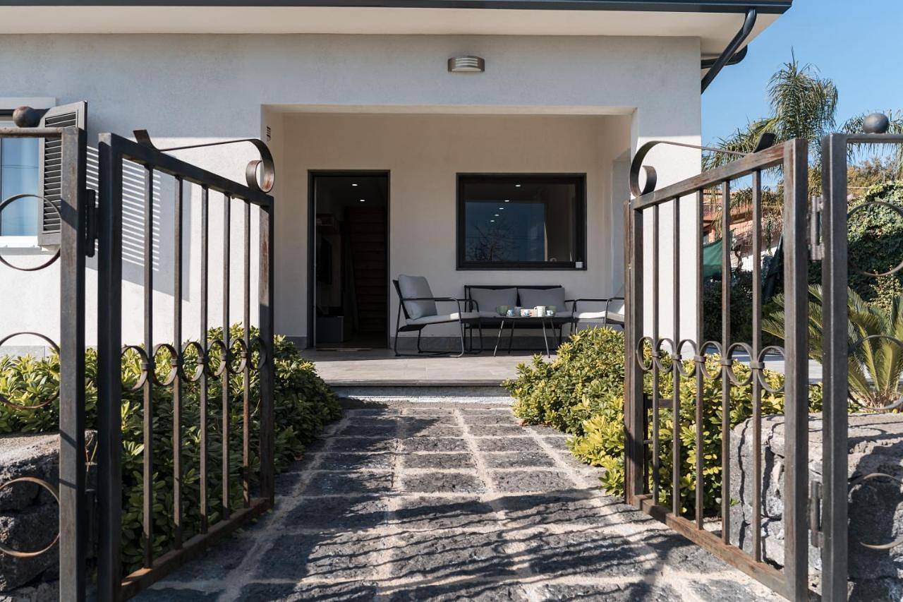 Etna Pool Villa in Zafferana Etnea, Etna