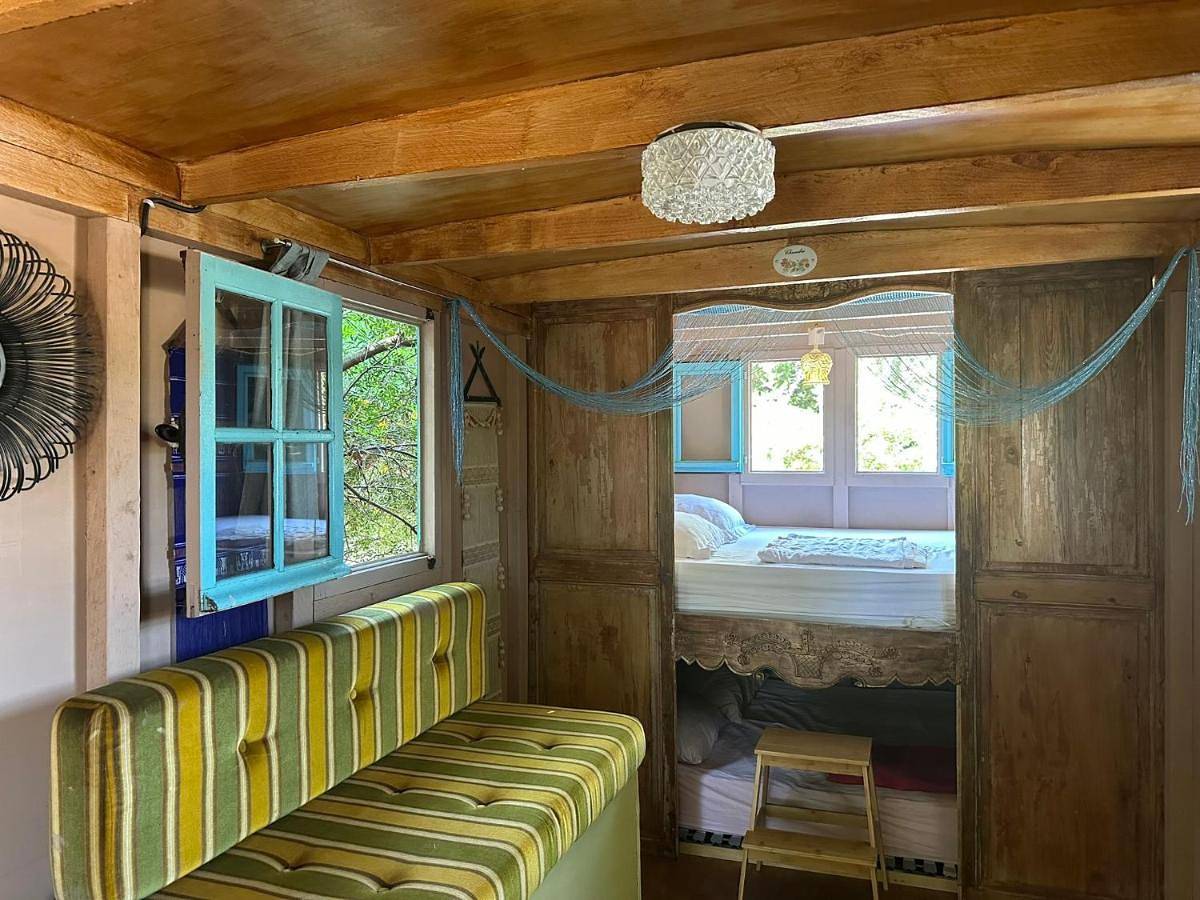 Les roulottes de Bayama - logement insolite avec jacuzzi in Mougins, Middellandse Zeekust (Frankrijk)