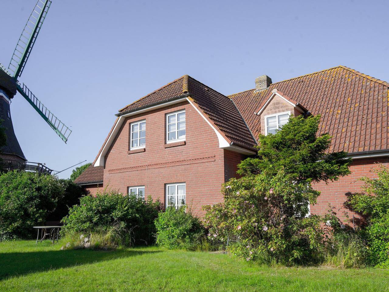 Ganze Ferienwohnung, Nordstrandblue Ferienwohnungen - Himmelreich - Helle & moderne Ferienwohnung am Meer in Nordstrand (Gemeinde), Nordstrand