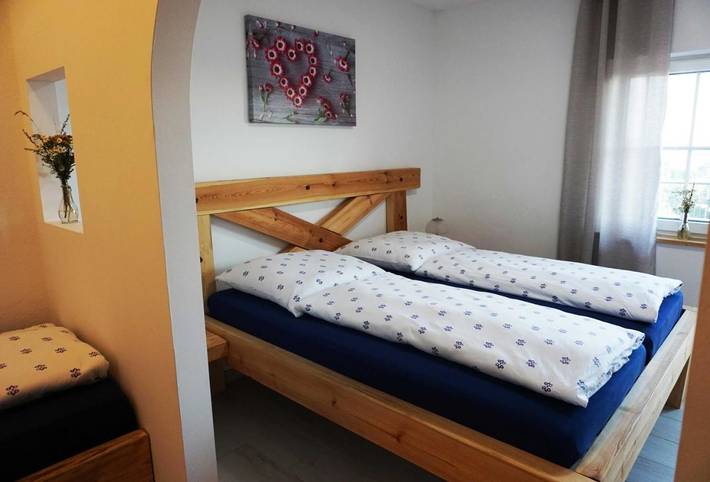 Ferienwohnung für 3 Personen, mit Balkon und Garten sowie Ausblick - 1