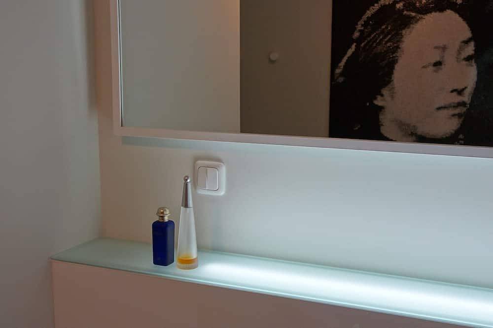 Apartamento entero, Vive más bellamente en el monumento ... con comodidad y Wifi ... céntrico, cómodo, espacioso in Leipzig-Este, Leipzig