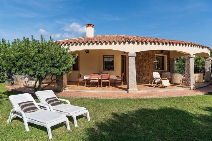 Villa pour 6 personnes, avec Jardin à Costa Rei