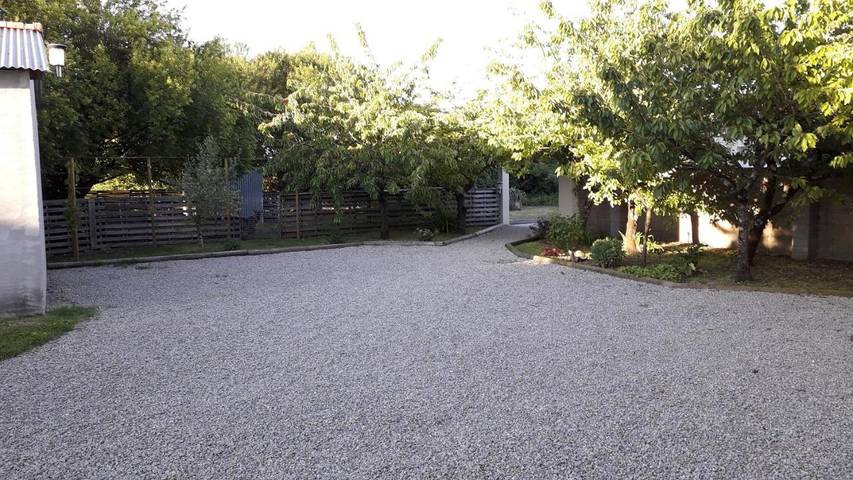 Location de vacances pour 3 personnes, avec jardin et vue à Médis - 2