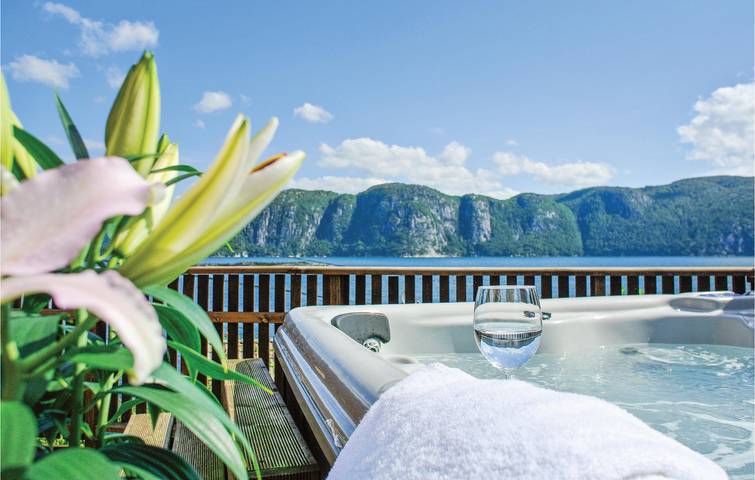 Ferienhaus für 8 Personen, mit Terrasse und Garten sowie Sauna in Norwegen - 2
