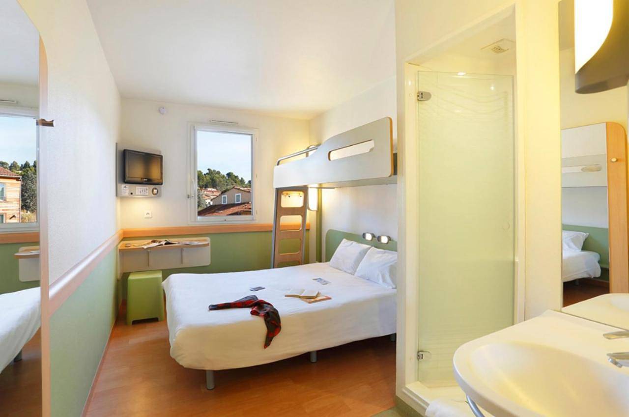 First Inn Hotel in Apt, Parc naturel régional du Luberon