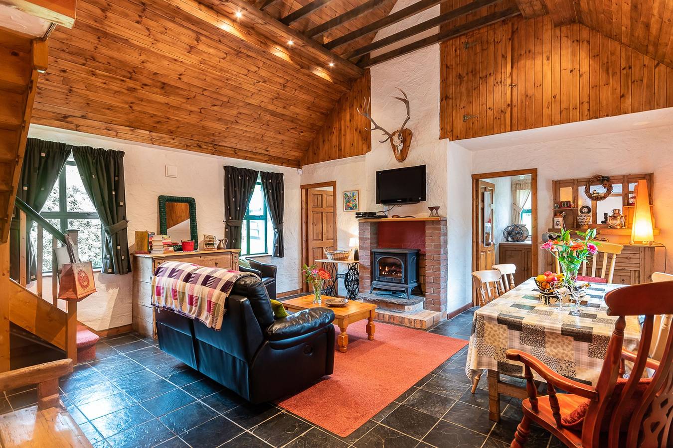 2 bedroomed cottage steps from Kenmare town in Kenmare, County Kerry