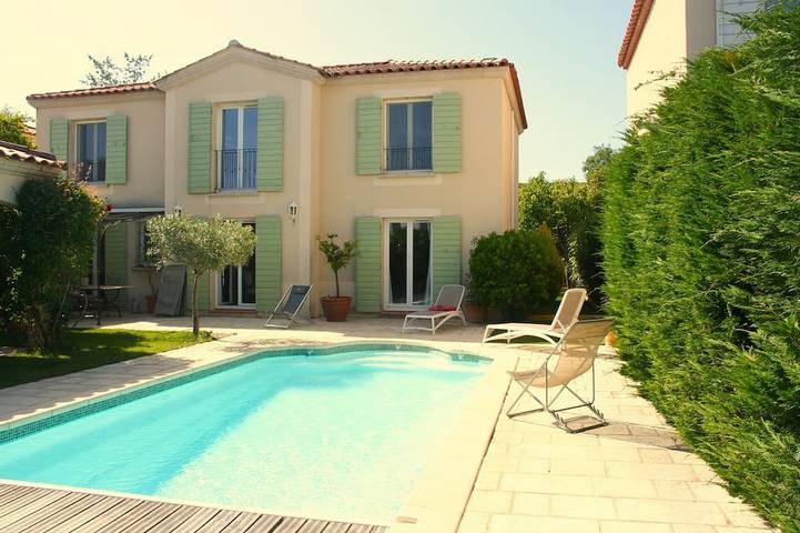 Villa pour 9 personnes, avec jardin ainsi que piscine et terrasse à la La Ciotat
