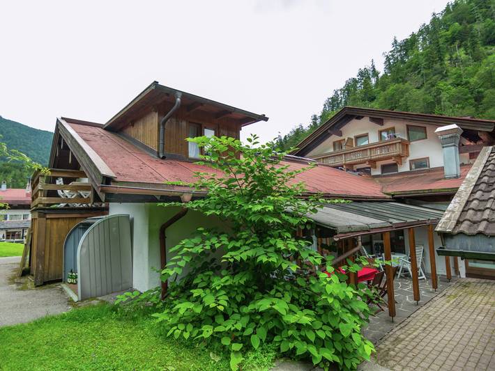 Ferienwohnung für 2 Personen, mit Balkon und Terrasse sowie Garten und Pool in Ruhpolding - 2