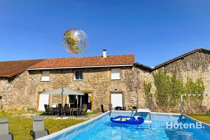 Villa pour 14 personnes, avec jacuzzi et jardin, adapté aux familles