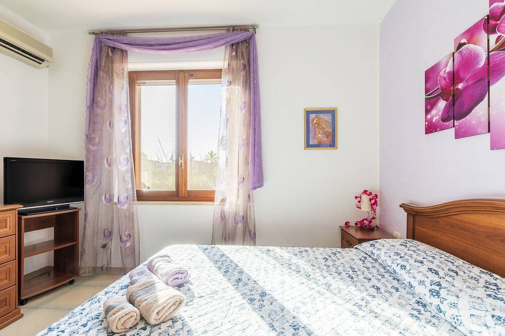 Ganze Wohnung, Dreizimmerwohnung 300 m vom Strand en beach in Arbatax, Tortolì