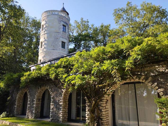 Maison d’hôte pour 2 personnes, avec Terrasse et Jacuzzi ainsi que Jardin et Vue