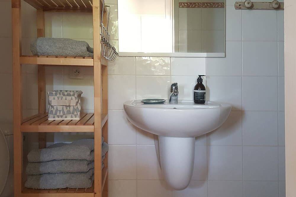 Appartement entier, Gites du Cabardes - Gite 3 à 8 kms de Carcassonne avec piscine chauffée in Ventenac-Cabardès, Région de Carcassonne