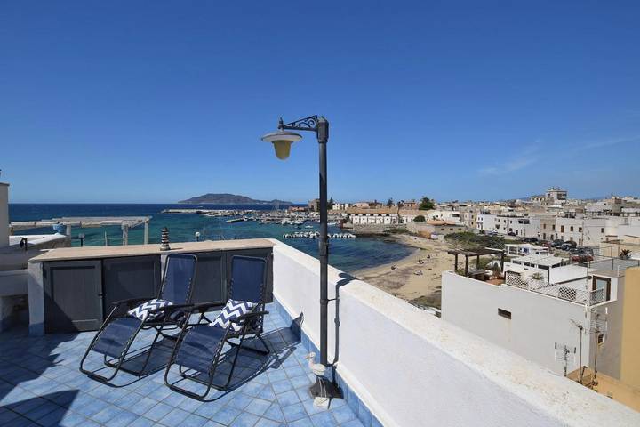 Vakantiewoning voor 4 personen, met uitzicht en terras op Favignana
