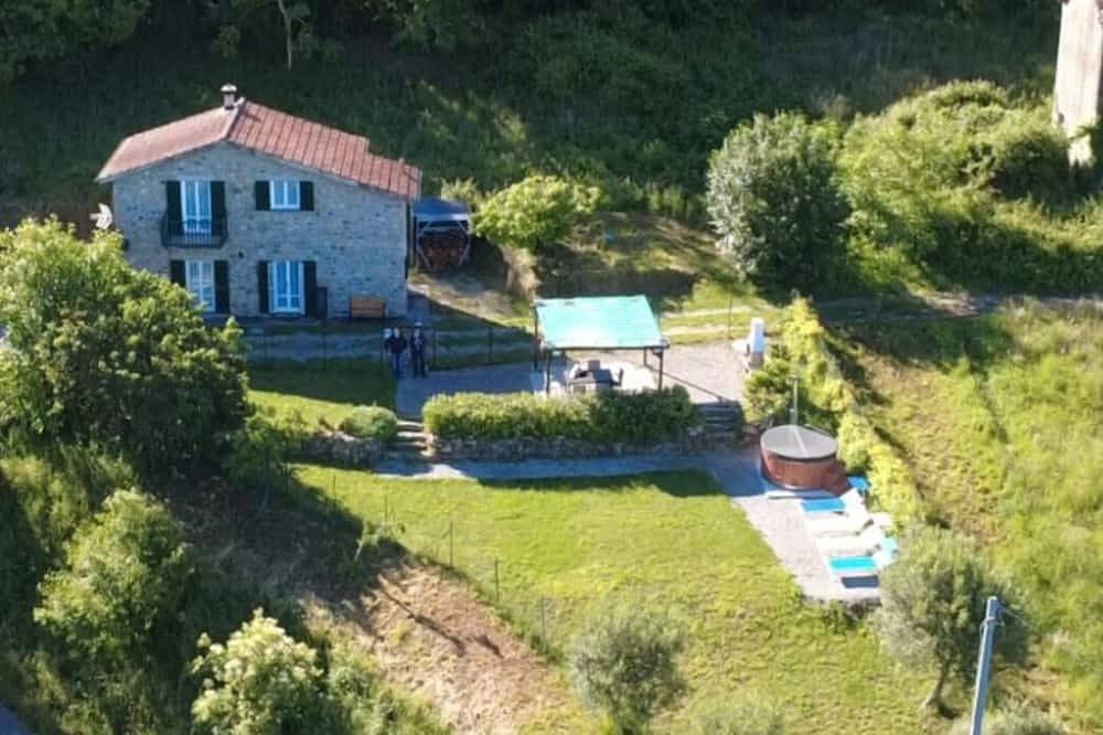The Look of Nature in Deiva Marina, Riviera di Levante