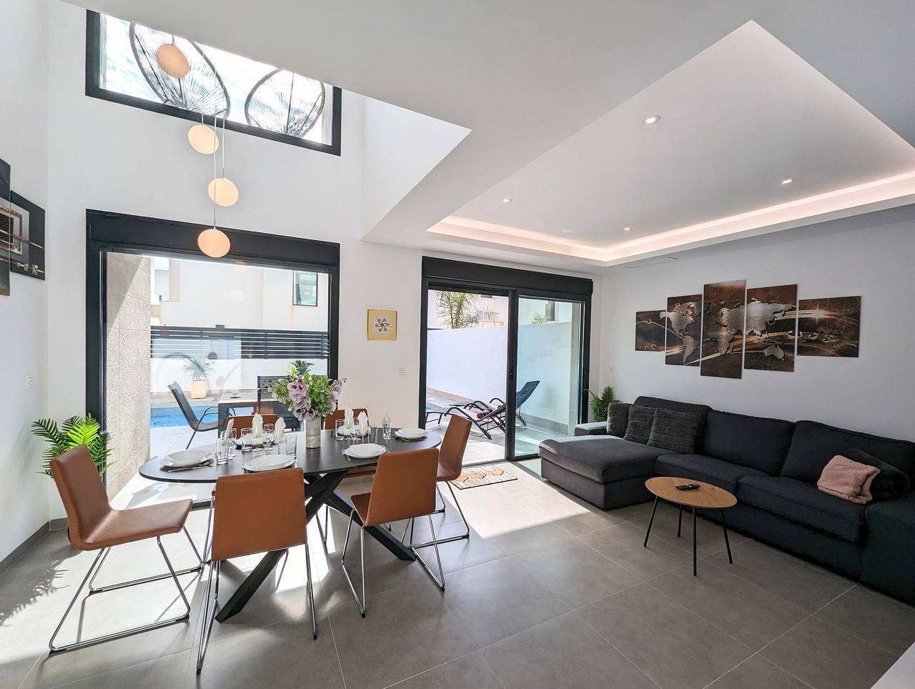 Villa 'R-58 Luxury New Build' with Private Pool, Terrace and Wi-Fi in La Herrada, Los Montesinos