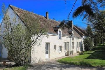 Gîte pour 23 personnes, avec jardin à Concriers