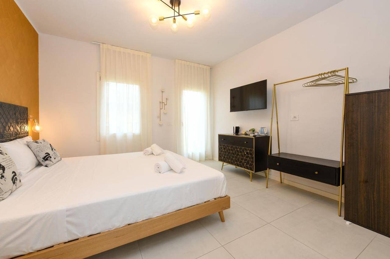 Locanda Carolina Mastino Scala in Sirmione, Gardasee-Berge